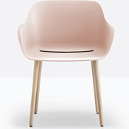 Fauteuil Babila XL pieds bois 2754 Pedrali, coque rose, pieds frêne naturel