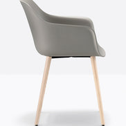 Fauteuil Babila XL pieds bois 2754 Pedrali, coque gris recyclé, pieds frêne naturel