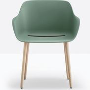 Fauteuil Babila XL pieds bois 2754 Pedrali, coque vert sauge, pieds frêne naturel