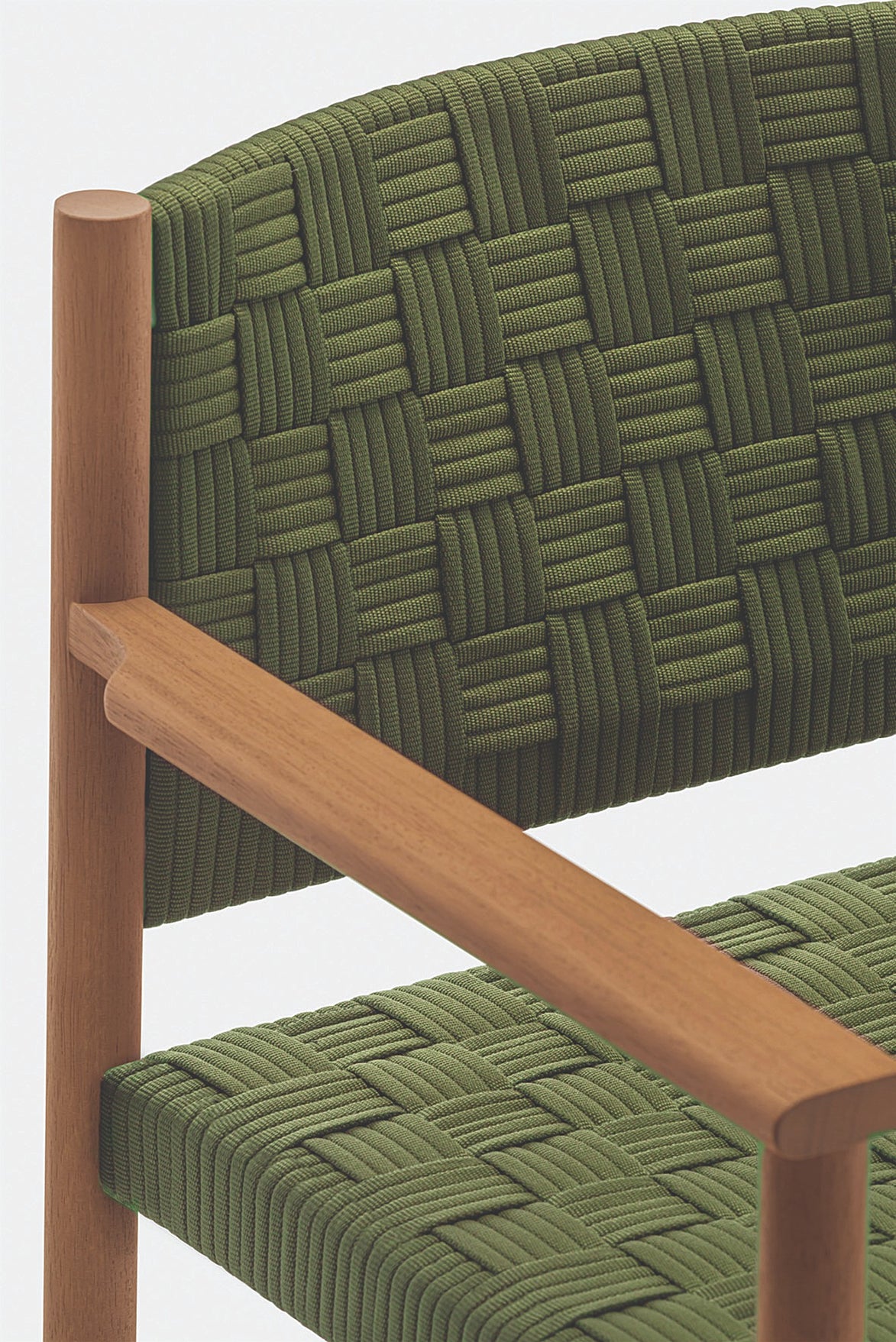 Détail de la sangle vert olive du fauteuil Griante