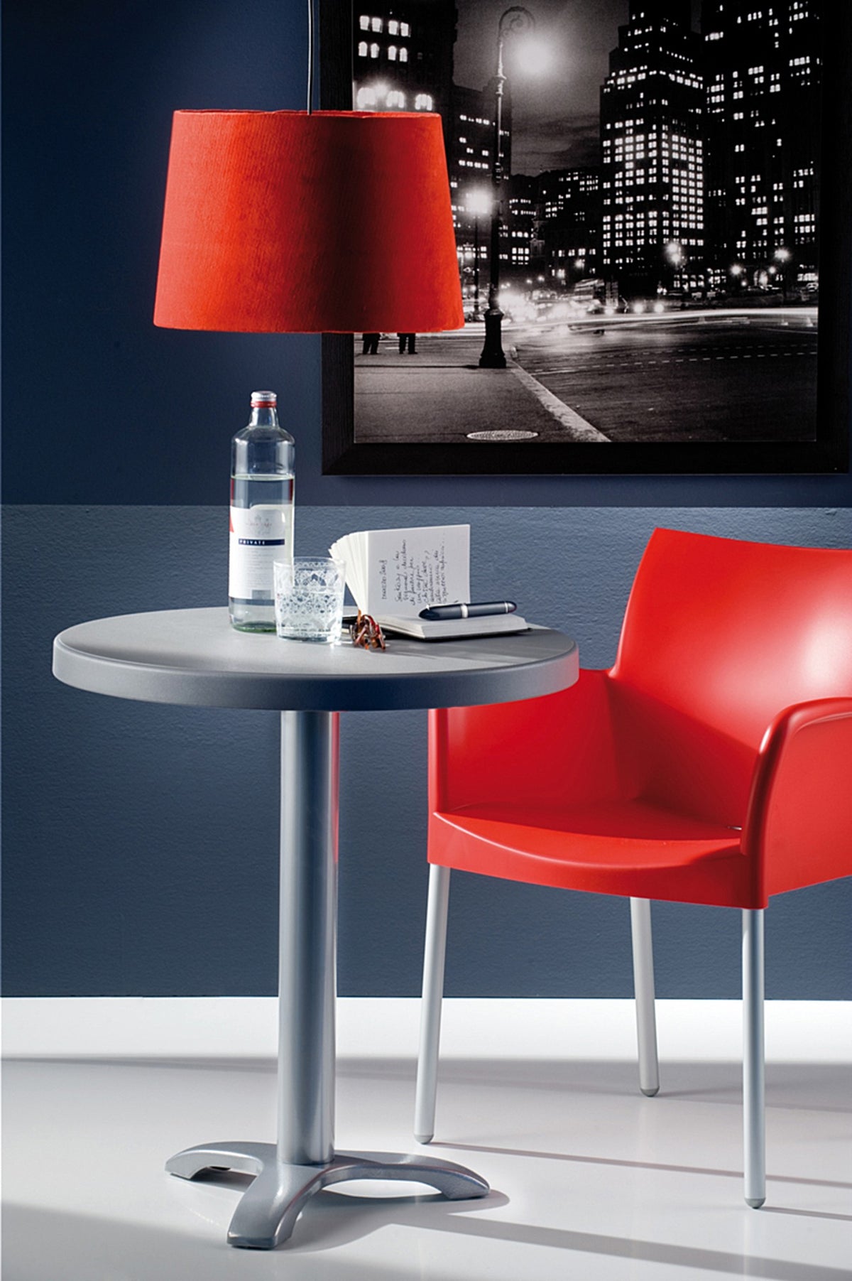Fauteuil Ice rouge en situation