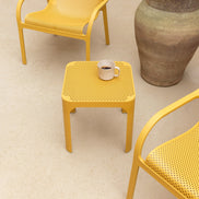 Fauteuil lounge Net Nardi – mise en situation CHR