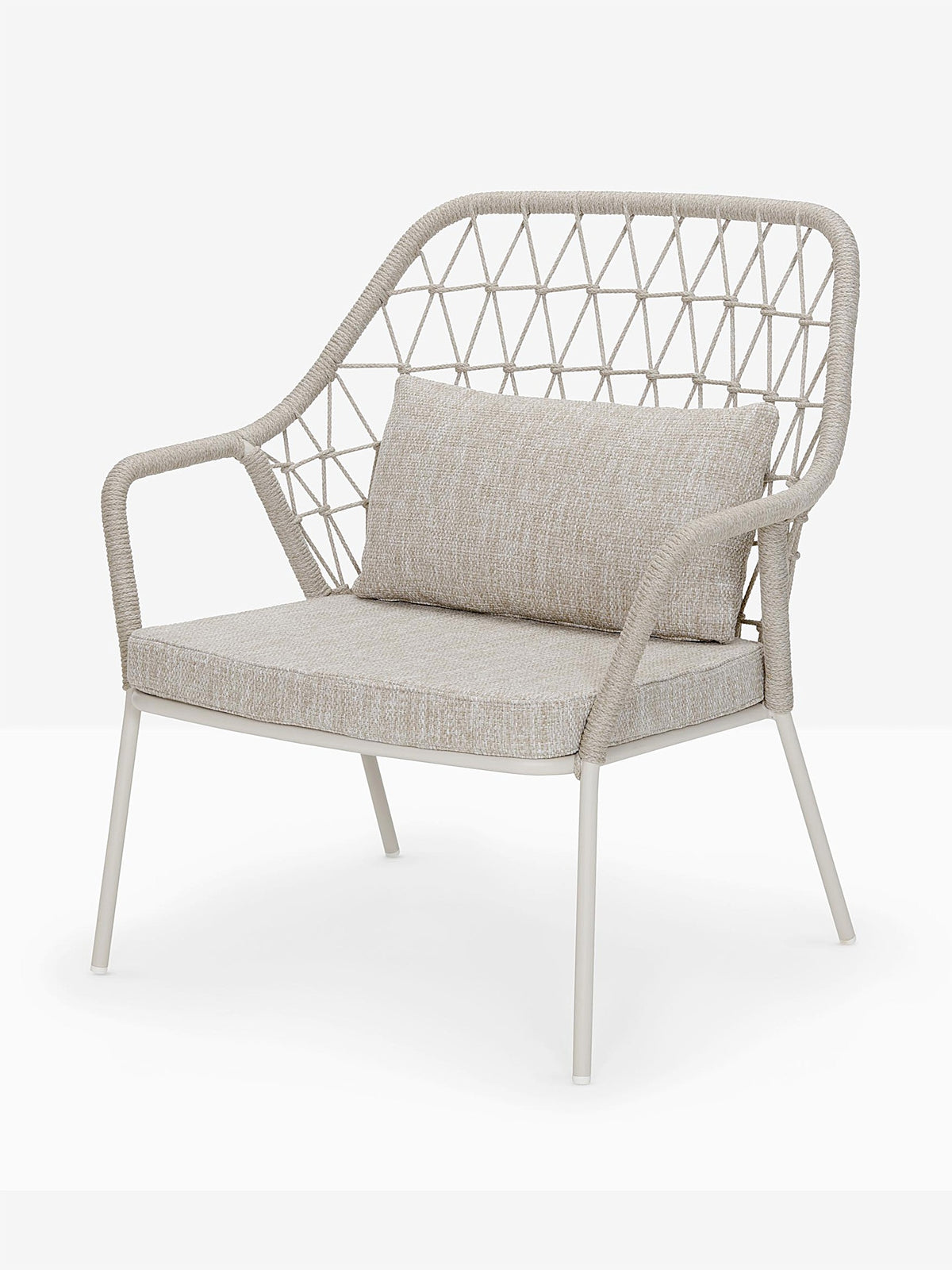 Fauteuil lounge Panarea beige vue de trois quarts