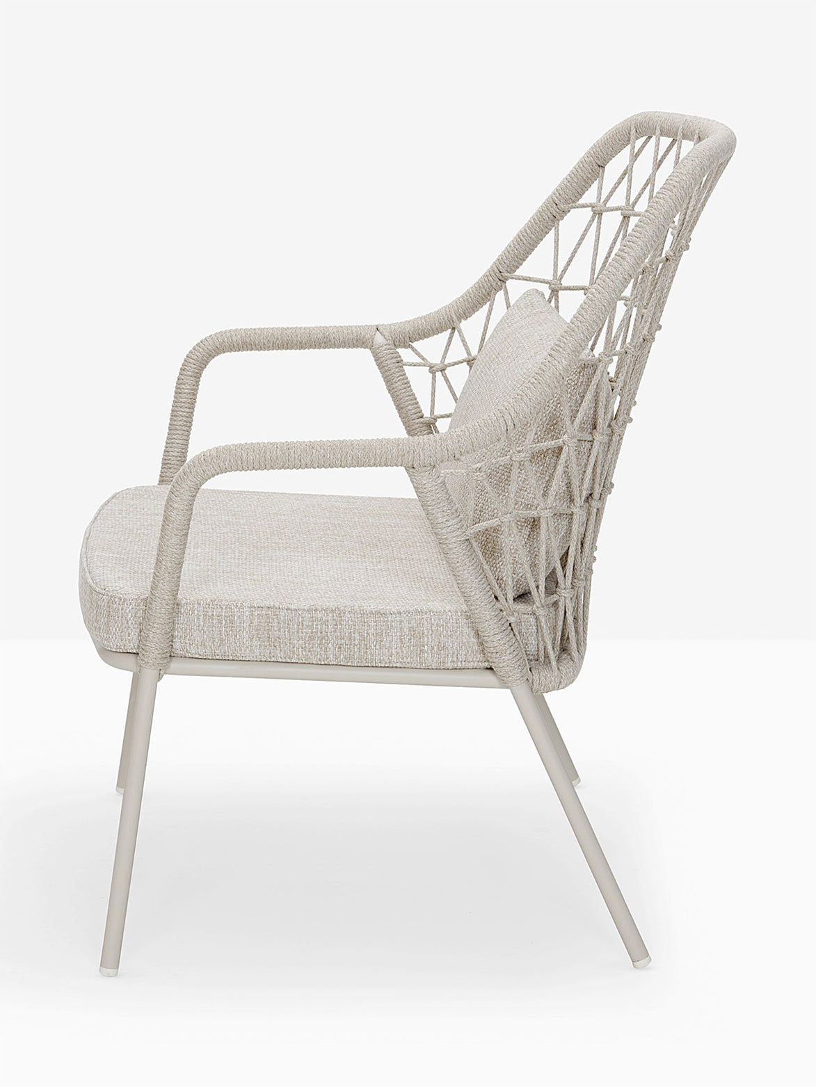 Fauteuil lounge Panarea beige vue de profil