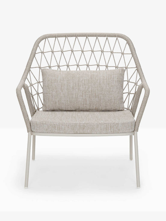 Fauteuil lounge Panarea Pedrali beige, coussin gris clair