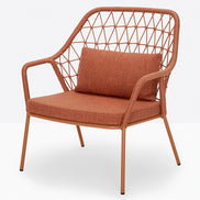 Fauteuil lounge Panarea terracotta vue de trois quarts