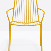 Fauteuil Nolita dossier haut jaune vue de face