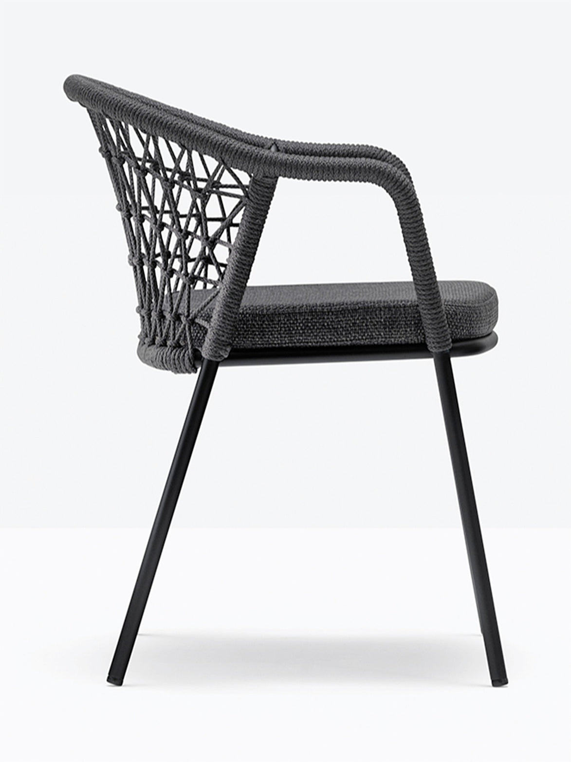 Fauteuil Panarea noir vue de profil