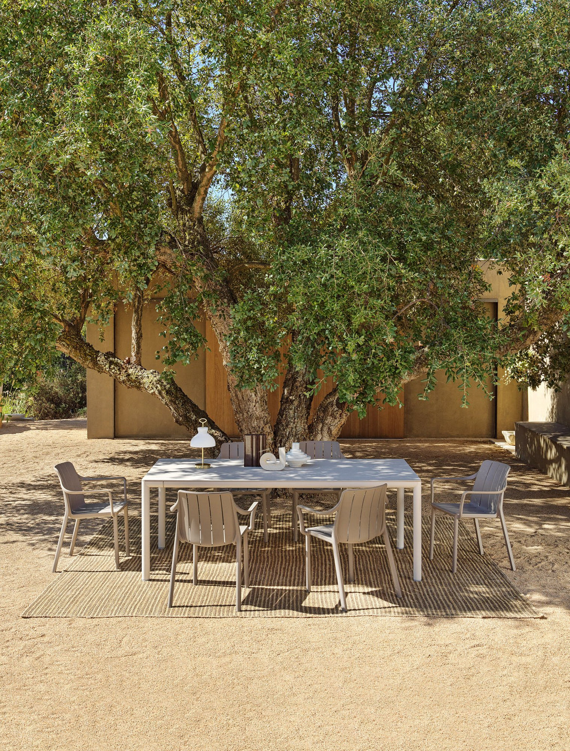 Fauteuil Tiberina Nardi – mise en scène terrasse