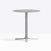 Table de café avec plateau rond en marbre reconstitué sur pied central