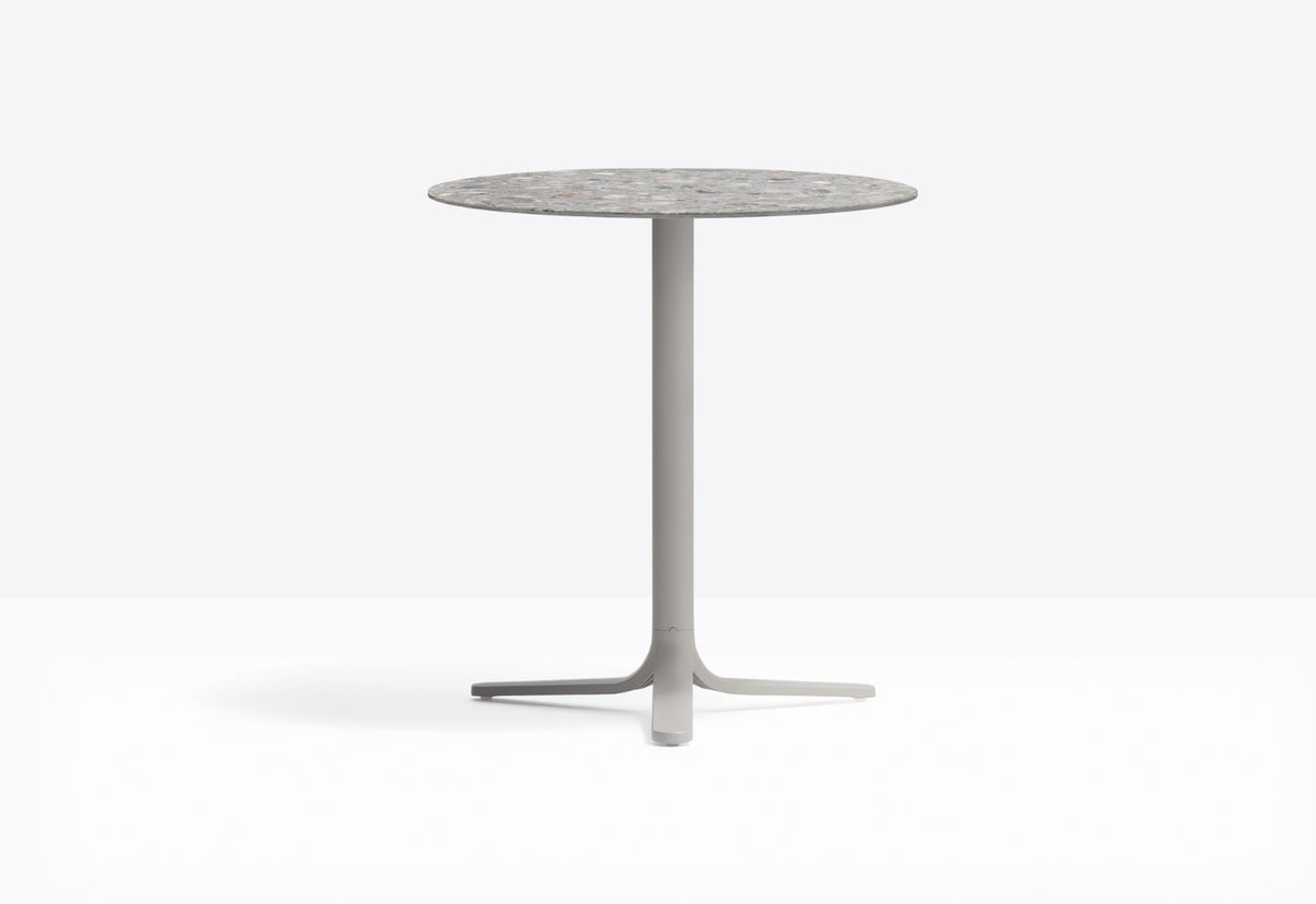 Table de café avec plateau rond en marbre reconstitué sur pied central