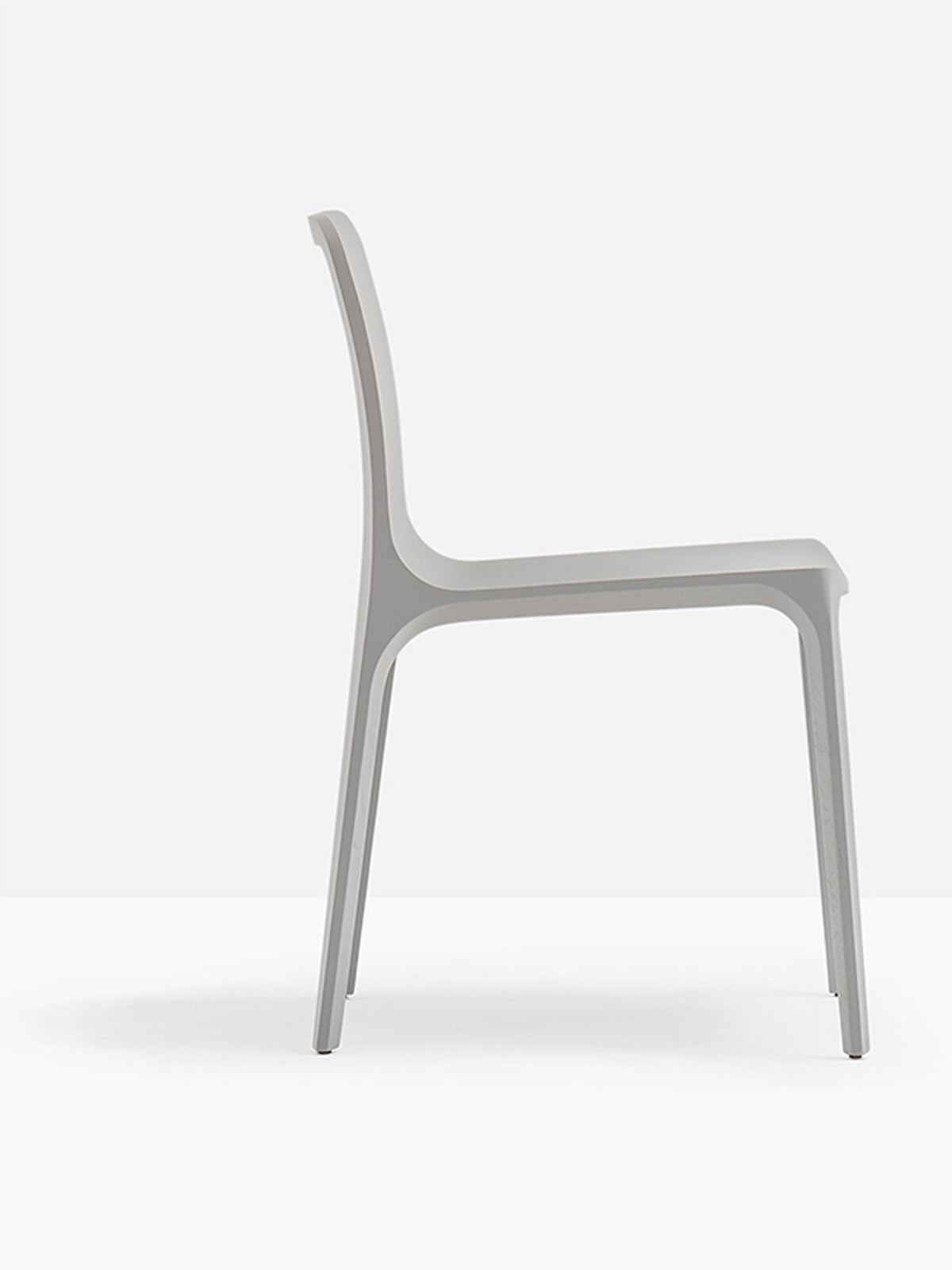 Chaise Frida 752 gris clair vue de profil