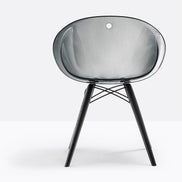 Chaise Gliss Wood 905 Pedrali fumée, pieds frêne anthracite