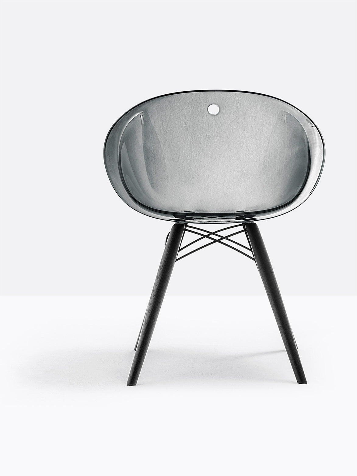 Chaise Gliss Wood 905 Pedrali fumée, pieds frêne anthracite