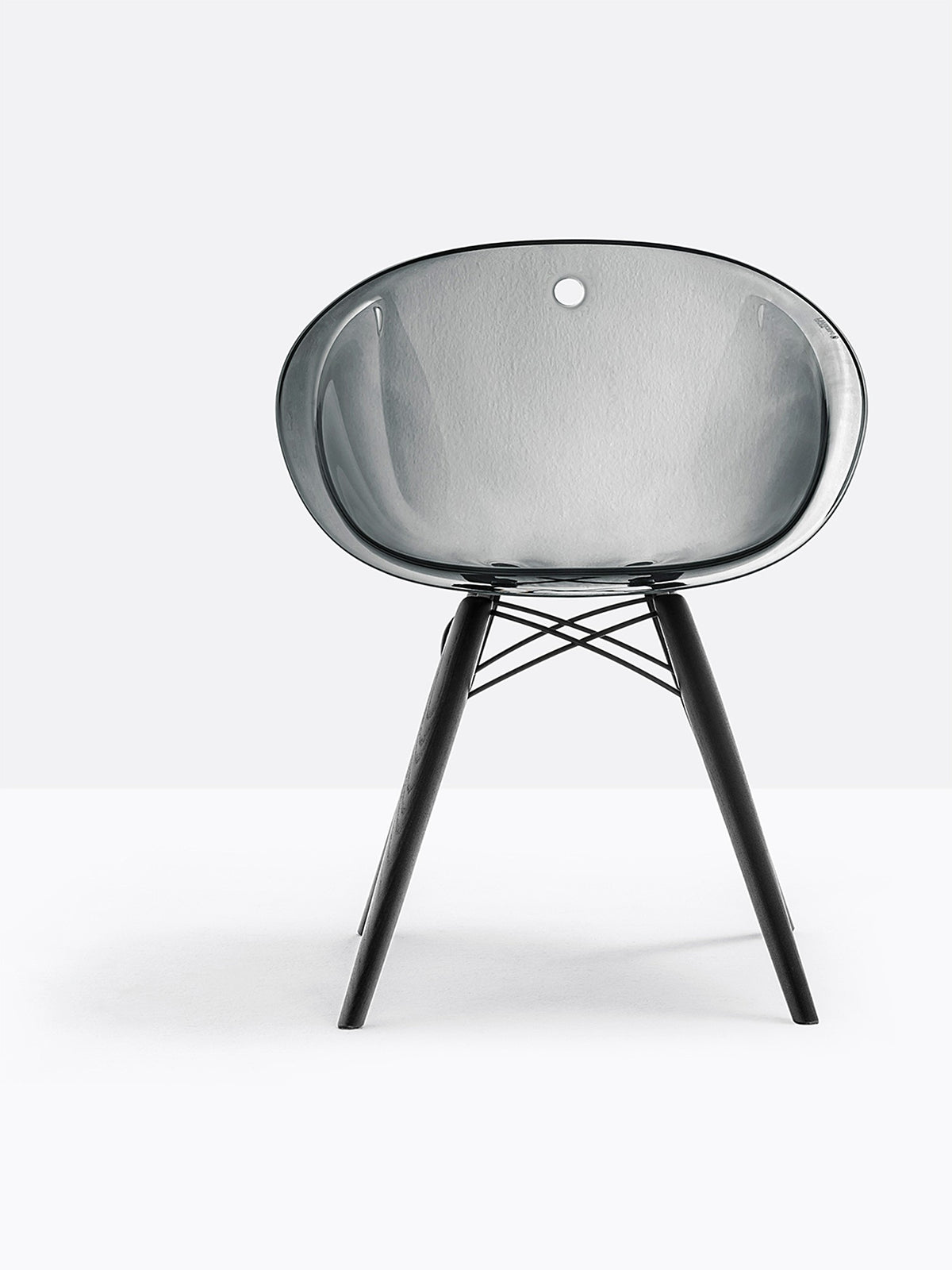 Chaise Gliss Wood 905 Pedrali fumée, pieds frêne anthracite