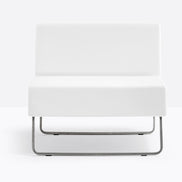 Fauteuil Host lounge 790 Pedrali blanc, luge inox