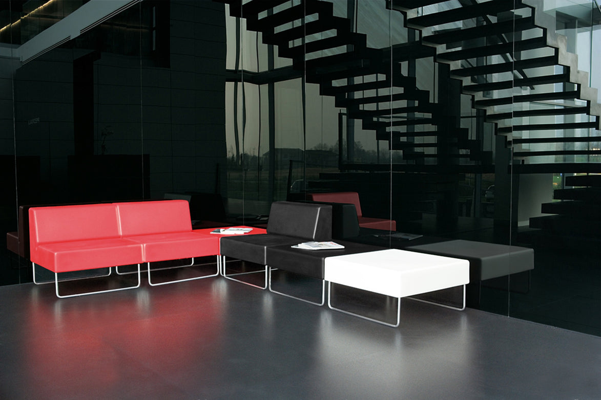 Composition Host lounge rouge, noir et blanc