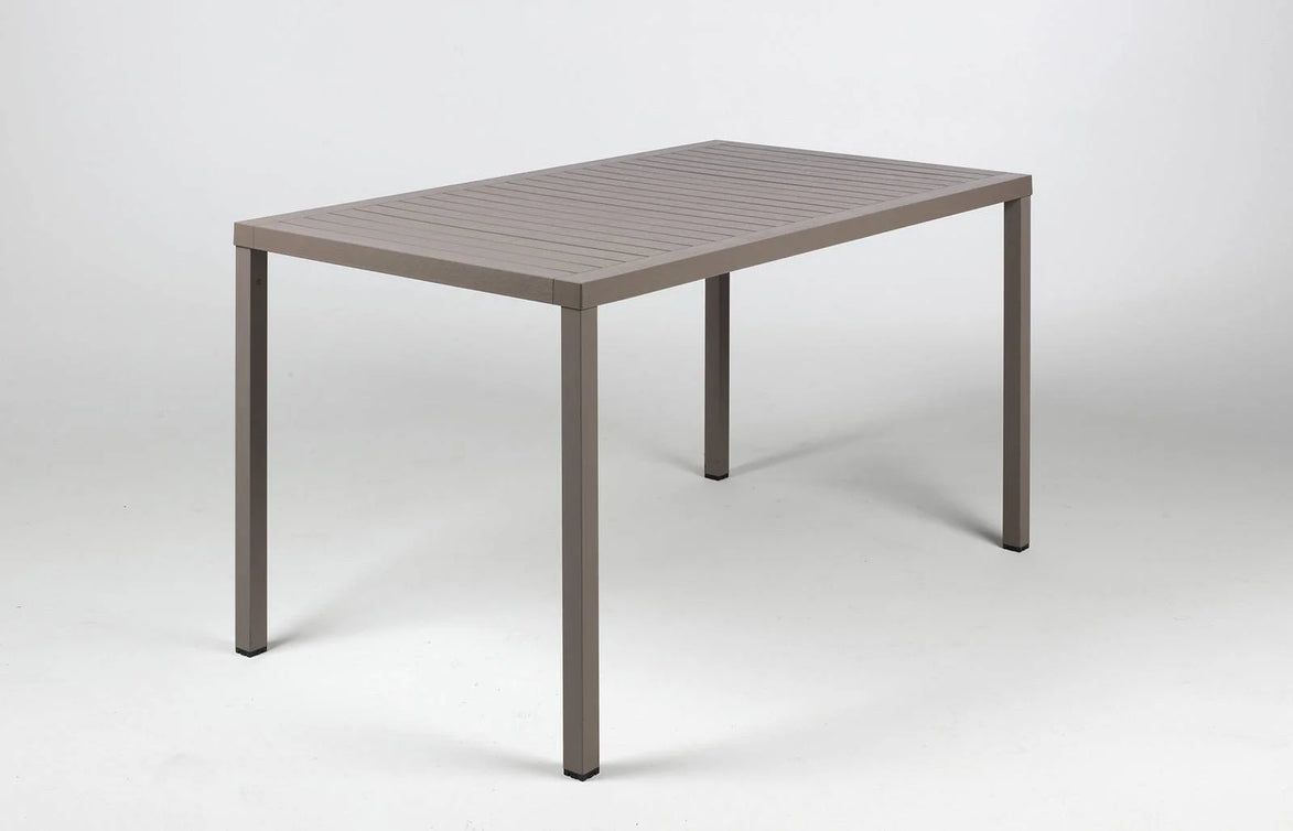 Table Cube Nardi – mise en situation