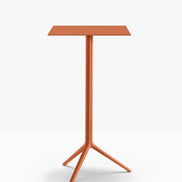 Table complète mange-debout carrée Elliot Pedrali — plateau acier et piètement de bar coloris Terracotta TE