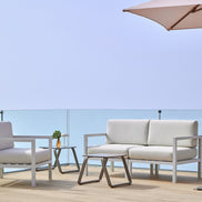 Table basse Marine Ezpeleta en situation, mobilier CHR
