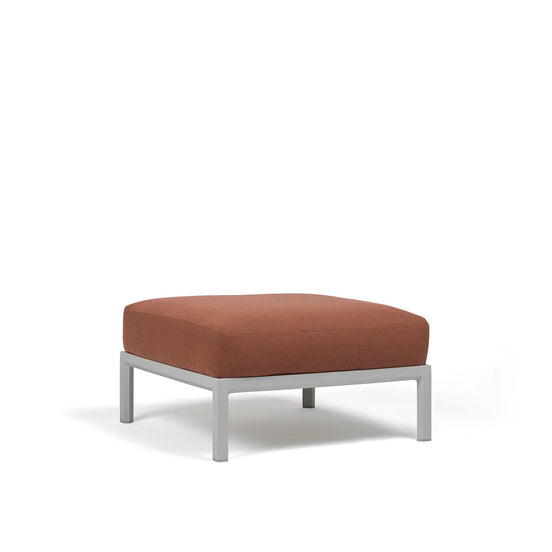 Pouf Maximo Nardi – structure blanc gesso, coussins Cannella