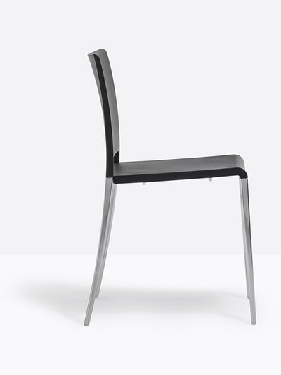 Chaise Mya 700 Pedrali noire, aluminium poli