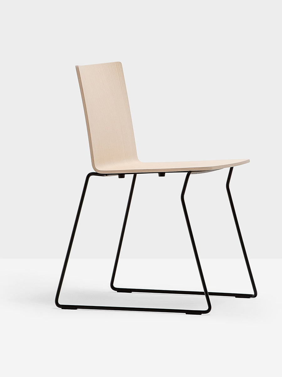 Chaise Osaka Metal 5714 Pedrali frêne, luge noire