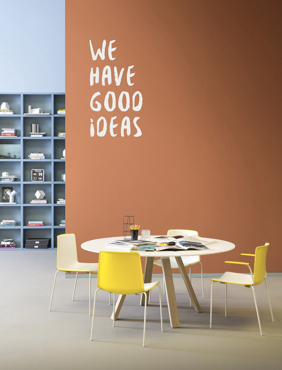 Gamme Tweet Pedrali en situation, mobilier CHR