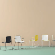 Gamme Tweet Pedrali en situation, mobilier CHR