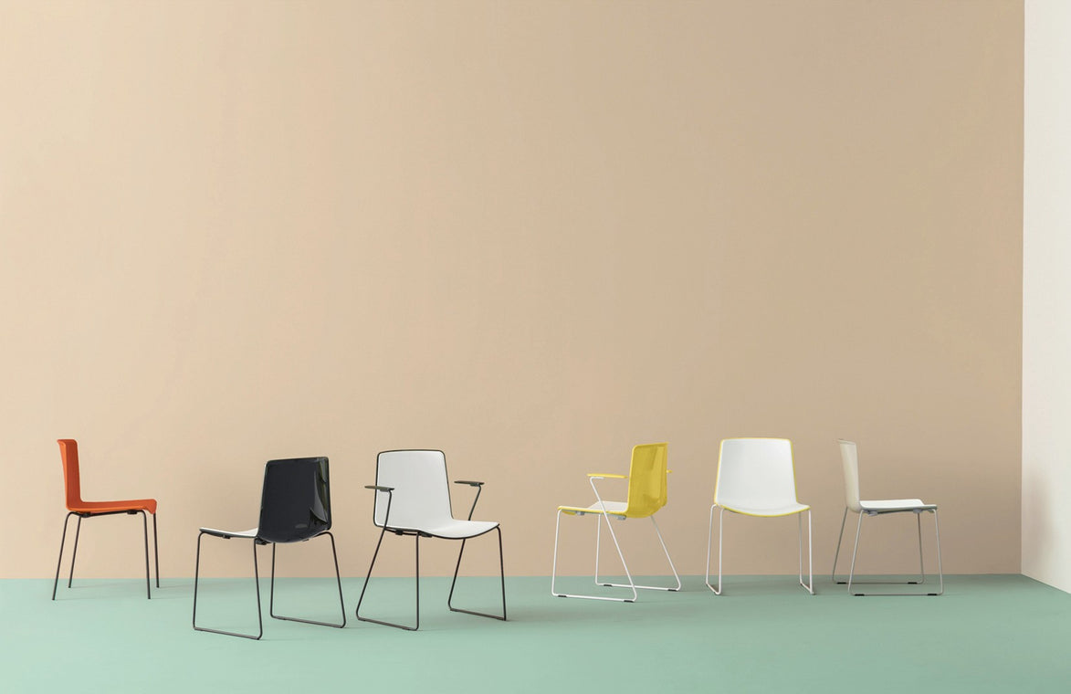 Gamme Tweet Pedrali en situation, mobilier CHR