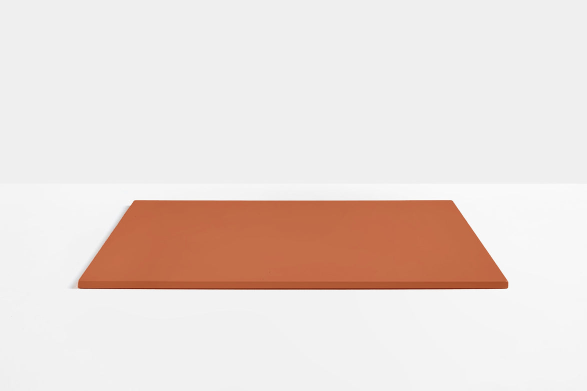 Plateau de table carré en acier Pedrali — coloris Terracotta TEE