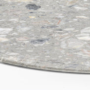 Détail de surface du marbre reconstitué, finition mate