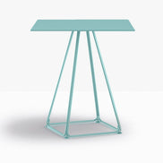 Table complète carrée Lunar Pedrali — plateau acier et piètement fil d'acier coloris Bleu ciel AZ100