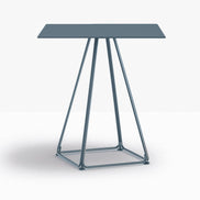 Table complète carrée Lunar Pedrali — plateau acier et piètement fil d'acier coloris Bleu ardoise BL600