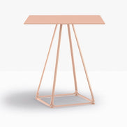 Table complète carrée Lunar Pedrali — plateau acier et piètement fil d'acier coloris Rose RA100