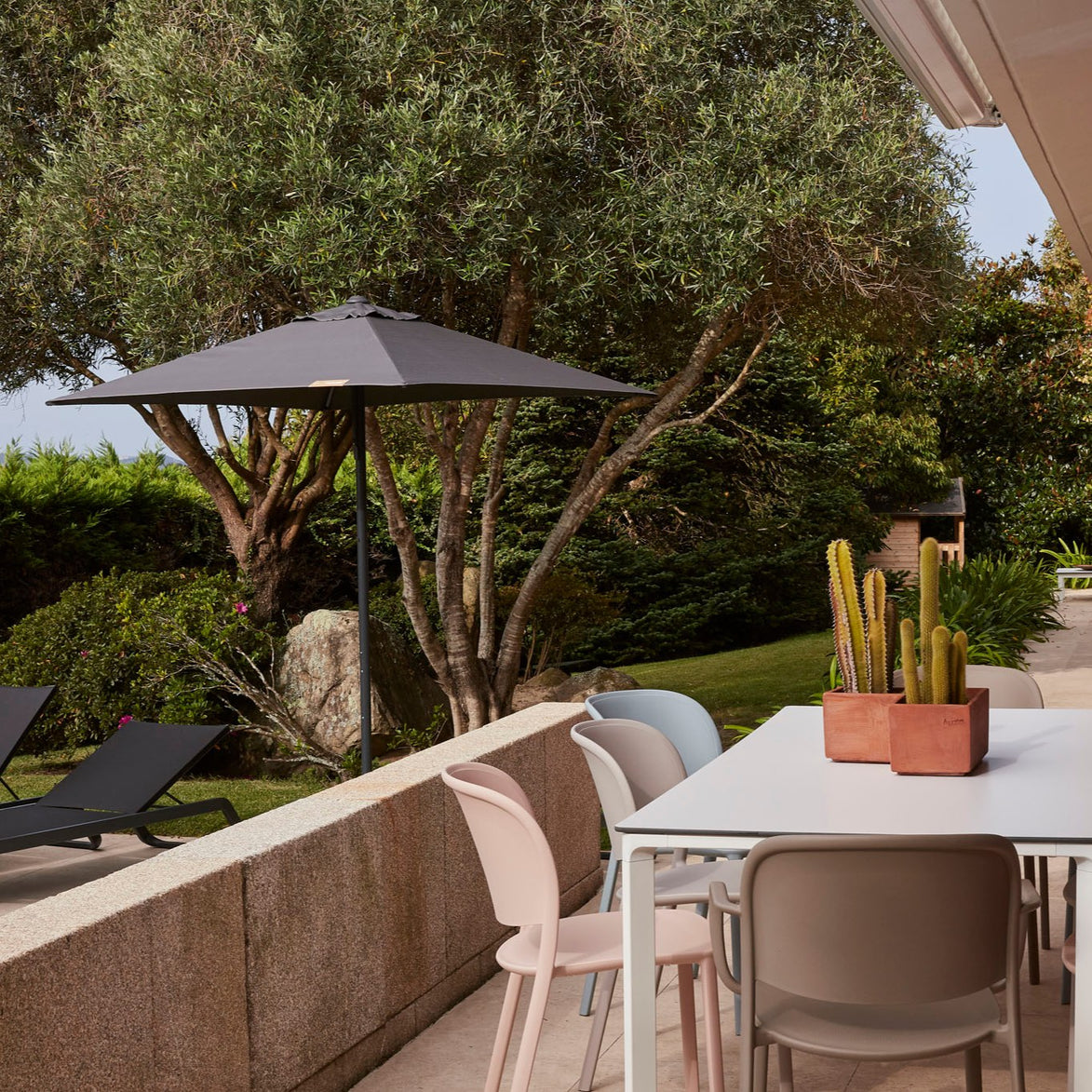 Table Meet Ezpeleta en terrasse, mobilier CHR