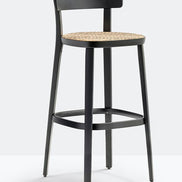 Tabouret de bar Folk canné vue de trois quarts
