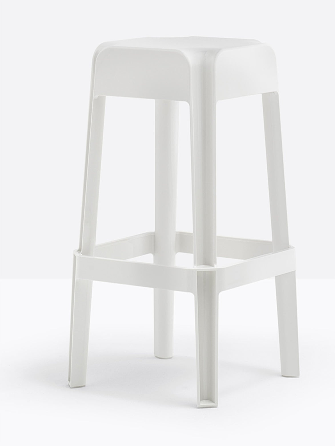 Tabouret de bar Rubik blanc vue de trois quarts