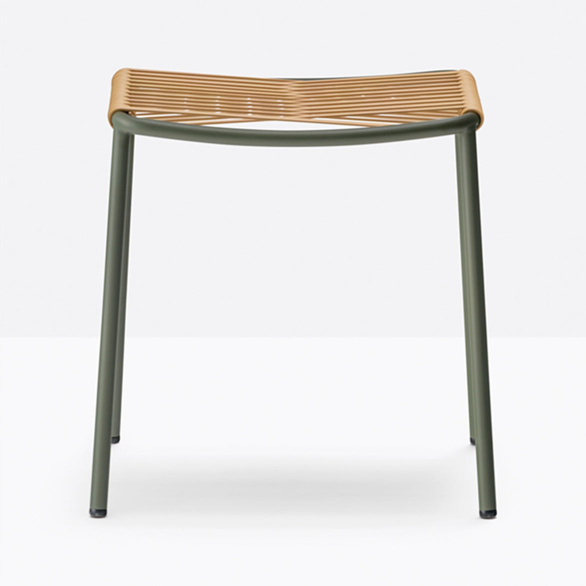 Tabouret bas Philía vert, tressage miel
