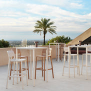 Tabouret Cassia Nardi – mise en scène terrasse
