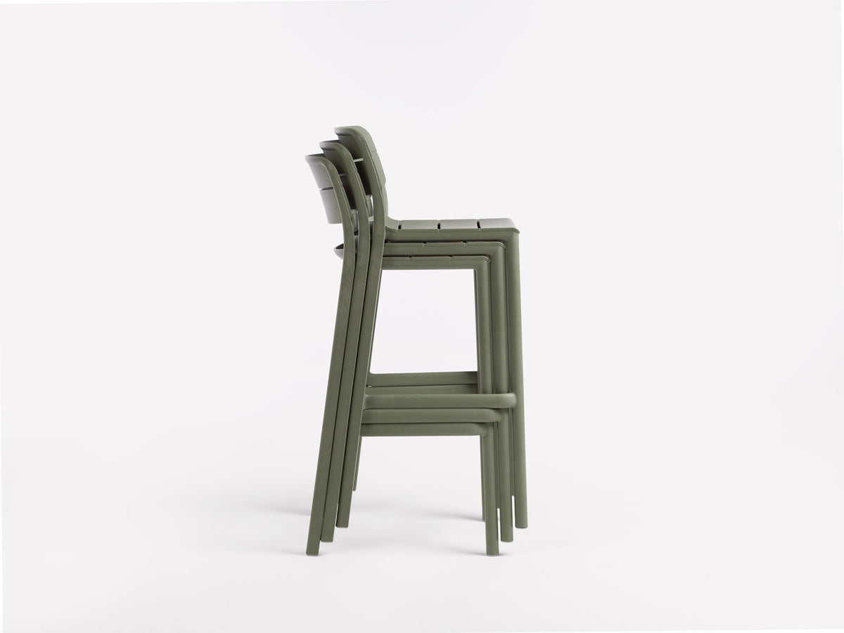 Tabouret Cassia Nardi – mise en scène terrasse