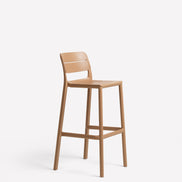Tabouret Cassia Nardi – mise en scène terrasse