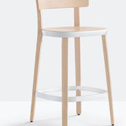 Tabouret de comptoir Folk vue de trois quarts