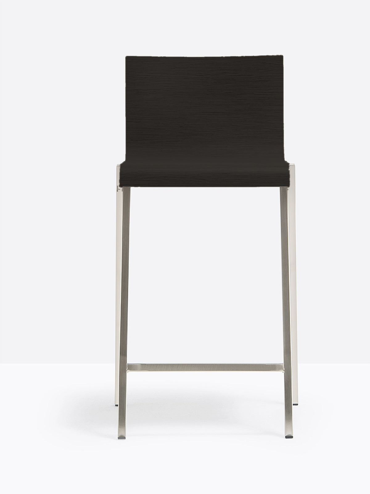 Tabouret Kuadra Pedrali pieds carrés, bois noir